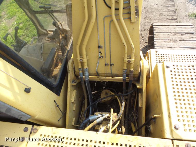 image for item DB5898 1995 Caterpillar 320L excavator