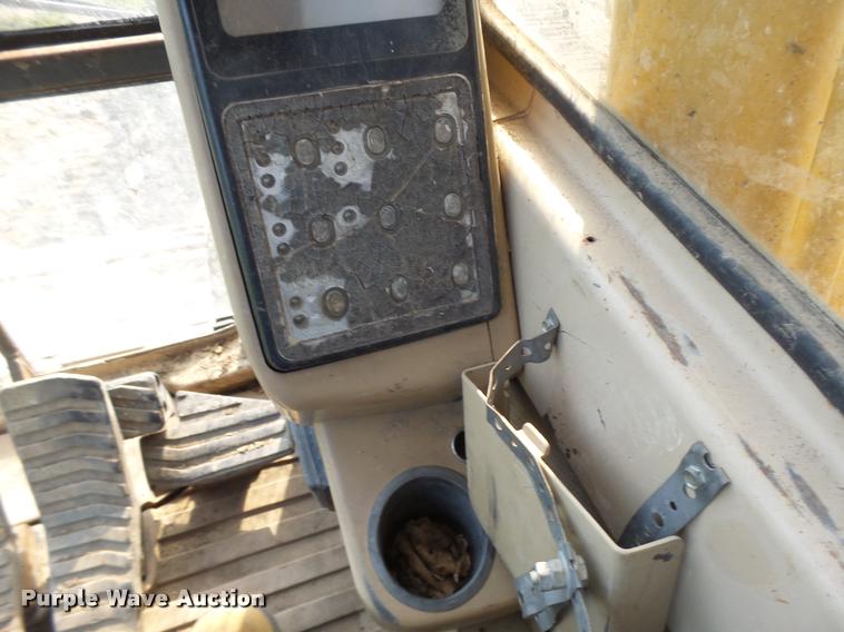 image for item DB5898 1995 Caterpillar 320L excavator