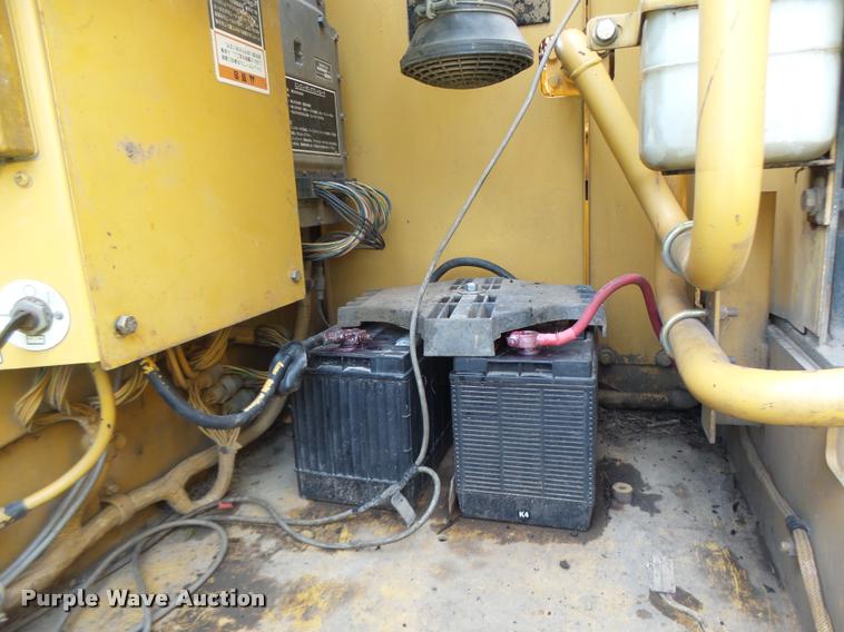 image for item DB5898 1995 Caterpillar 320L excavator