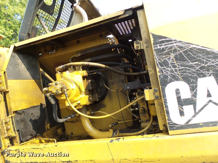 image for item DB5898 1995 Caterpillar 320L excavator