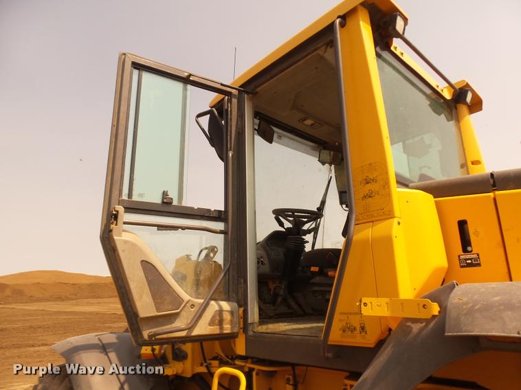 image for item DB6232 2011 Volvo L20F wheel loader