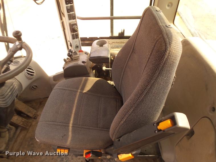 image for item DB6232 2011 Volvo L20F wheel loader