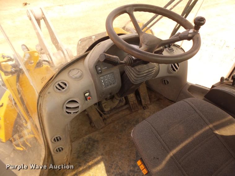 image for item DB6232 2011 Volvo L20F wheel loader