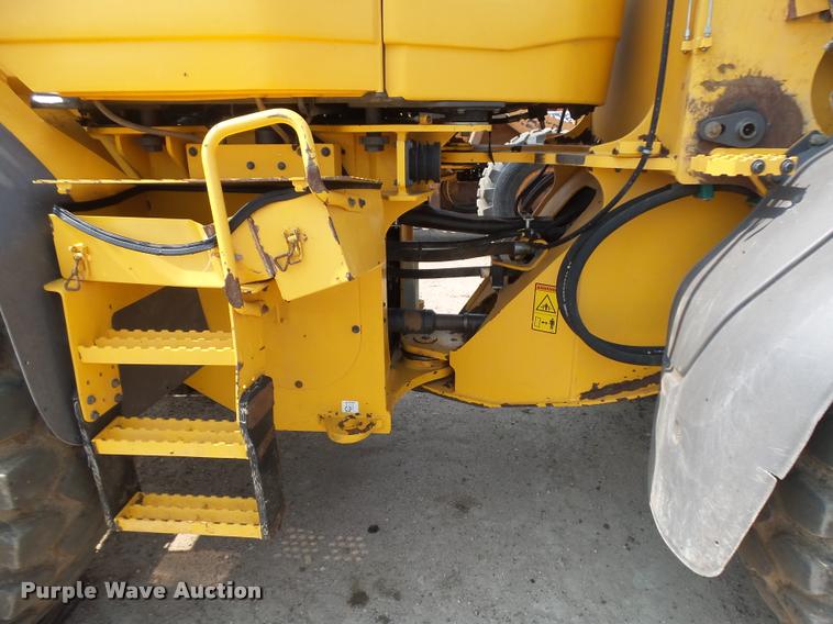 image for item DB6232 2011 Volvo L20F wheel loader