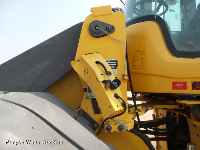 image for item DB6232 2011 Volvo L20F wheel loader