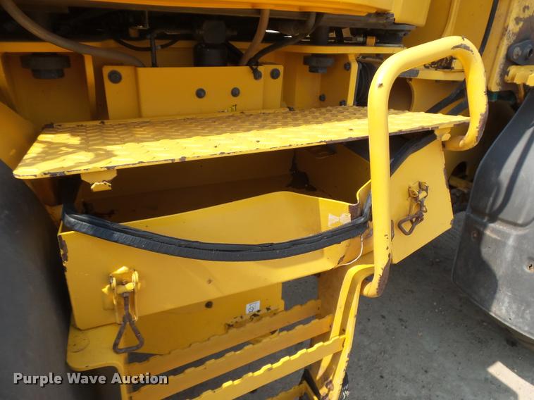 image for item DB6232 2011 Volvo L20F wheel loader