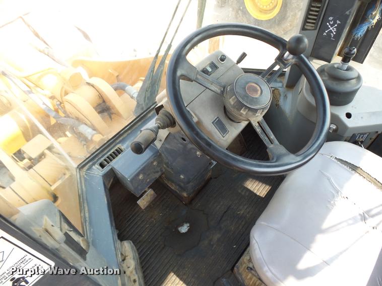 image for item DB6233 1998 Case 721B XR wheel loader