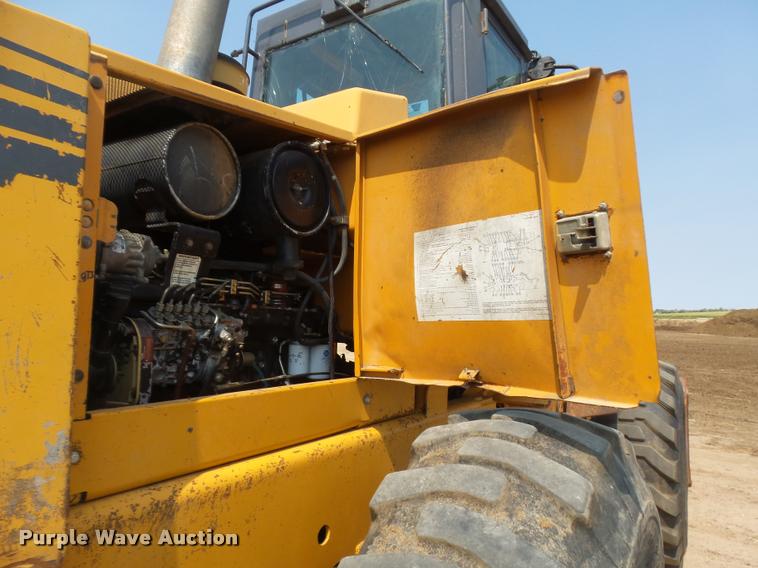 image for item DB6233 1998 Case 721B XR wheel loader