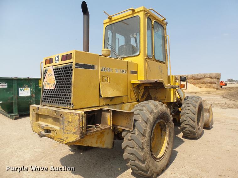 image for item DB6234 1989 John Deere 344E wheel loader