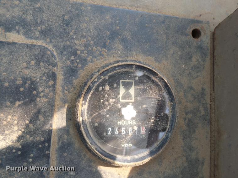 image for item DB6234 1989 John Deere 344E wheel loader