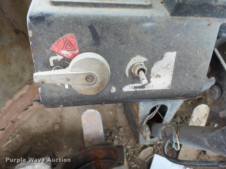 image for item DB6234 1989 John Deere 344E wheel loader