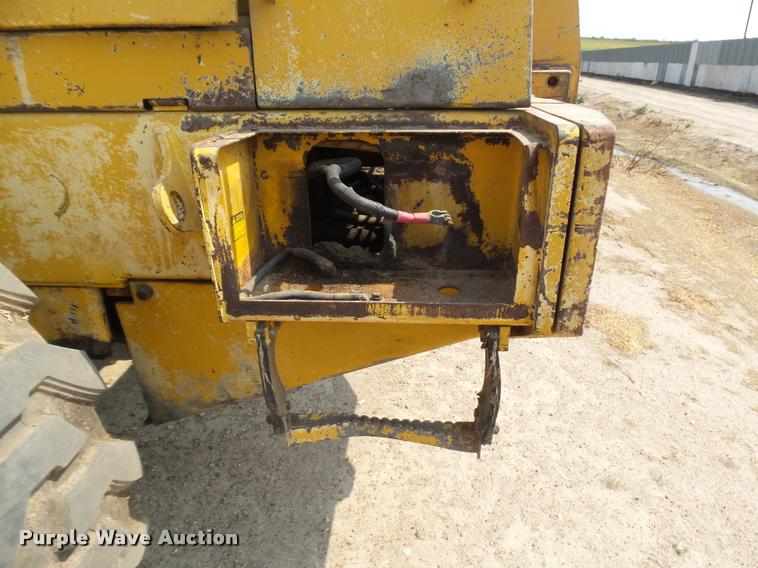 image for item DB6234 1989 John Deere 344E wheel loader