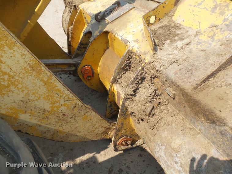 image for item DB6234 1989 John Deere 344E wheel loader