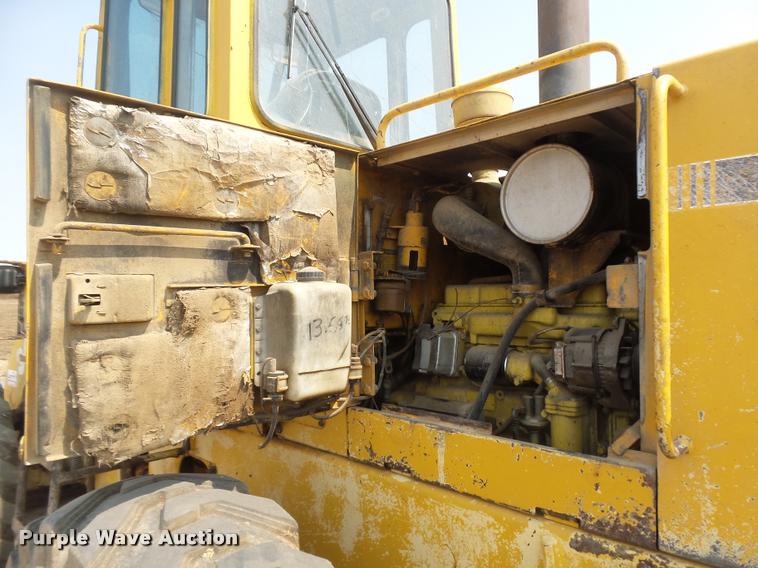 image for item DB6234 1989 John Deere 344E wheel loader