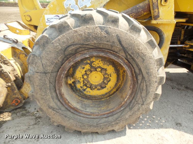 image for item DB6234 1989 John Deere 344E wheel loader