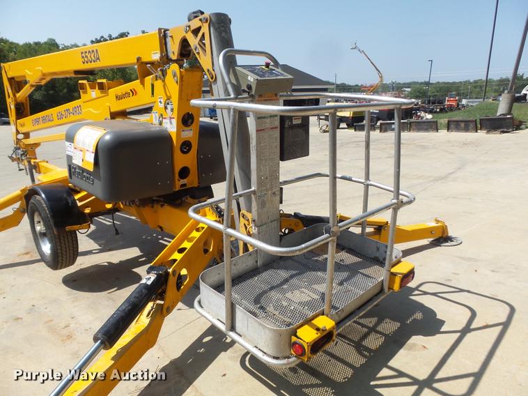 image for item DB6454 2007 Biljax 5533A boom lift