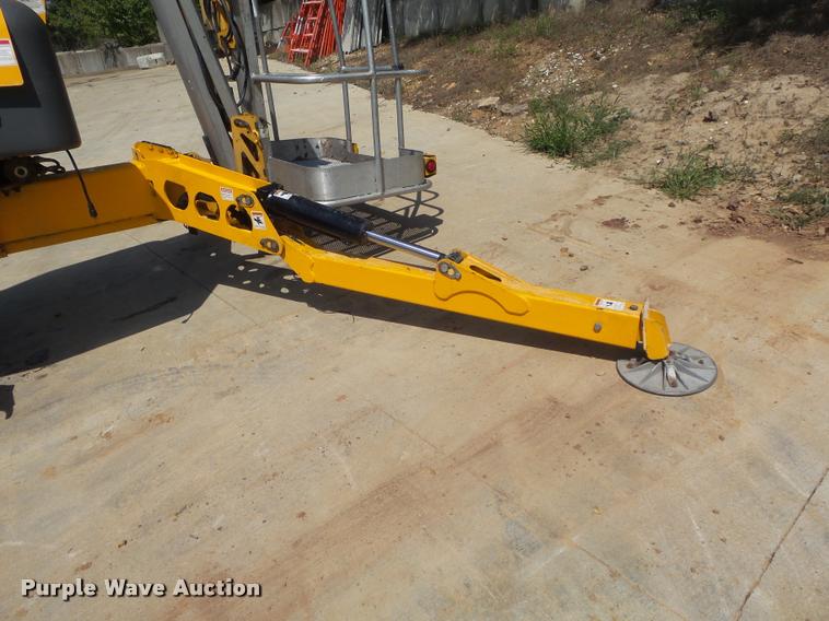 image for item DB6454 2007 Biljax 5533A boom lift