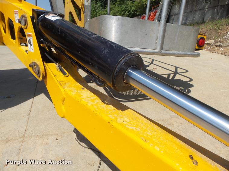 image for item DB6454 2007 Biljax 5533A boom lift