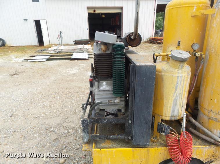 image for item DB6476 Kelly-Creswell WV50-AG paint striping machine