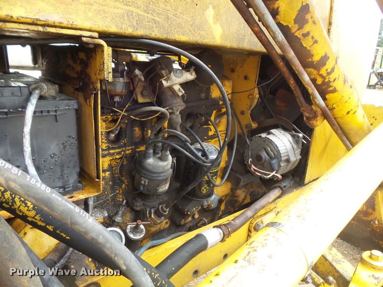 image for item DB6477 John Deere 2010 industrial tractor backhoe