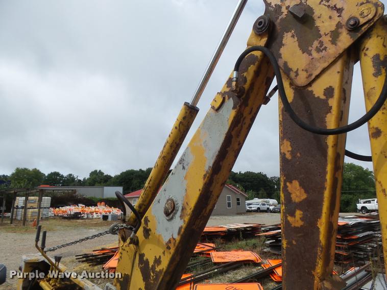 image for item DB6477 John Deere 2010 industrial tractor backhoe