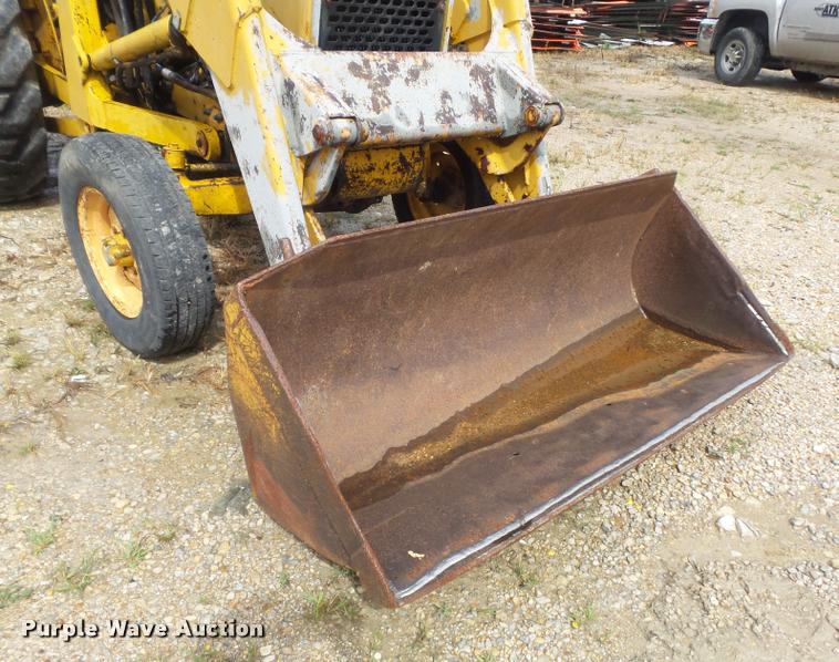 image for item DB6477 John Deere 2010 industrial tractor backhoe