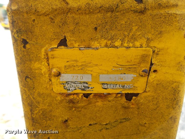 image for item DB6477 John Deere 2010 industrial tractor backhoe