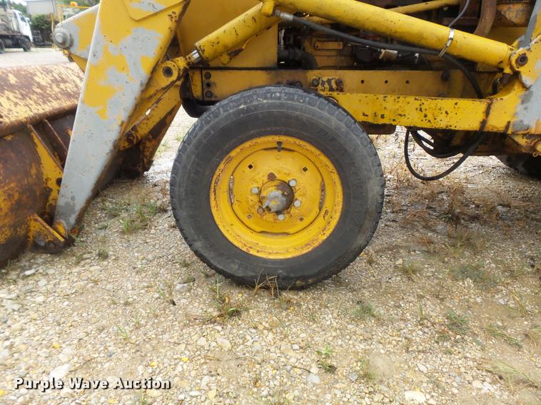 image for item DB6477 John Deere 2010 industrial tractor backhoe