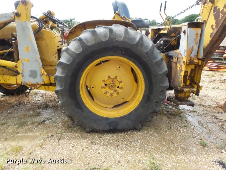 image for item DB6477 John Deere 2010 industrial tractor backhoe