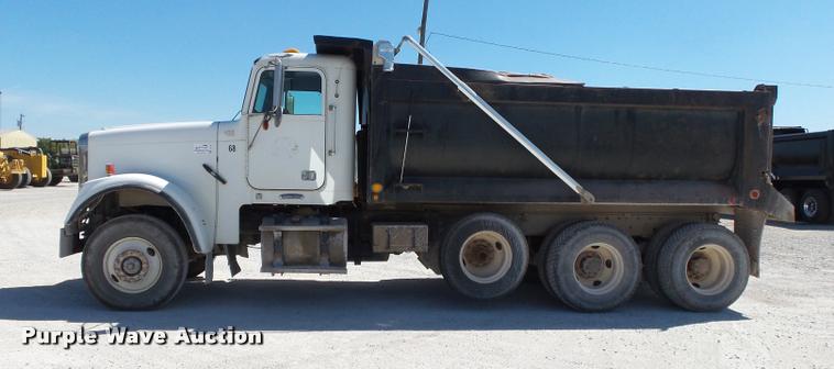 image for item DB7399 2004 Freightliner FLD120 SD dump truck