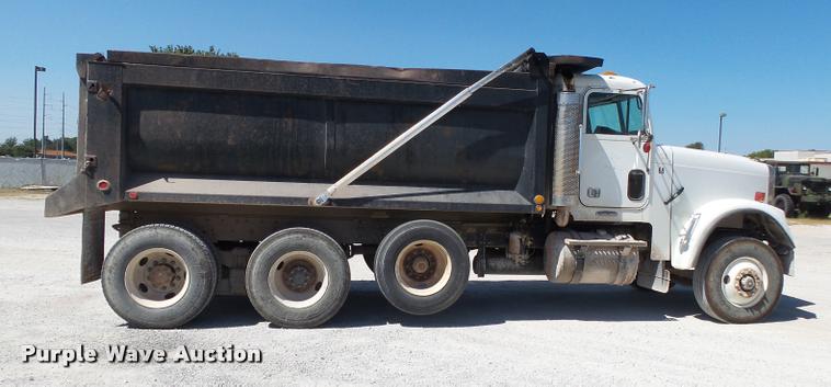 image for item DB7399 2004 Freightliner FLD120 SD dump truck