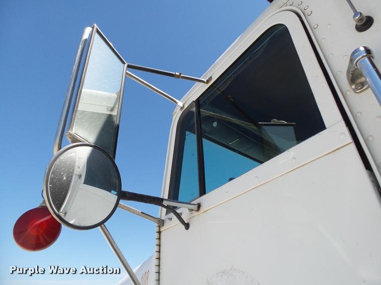 image for item DB7399 2004 Freightliner FLD120 SD dump truck