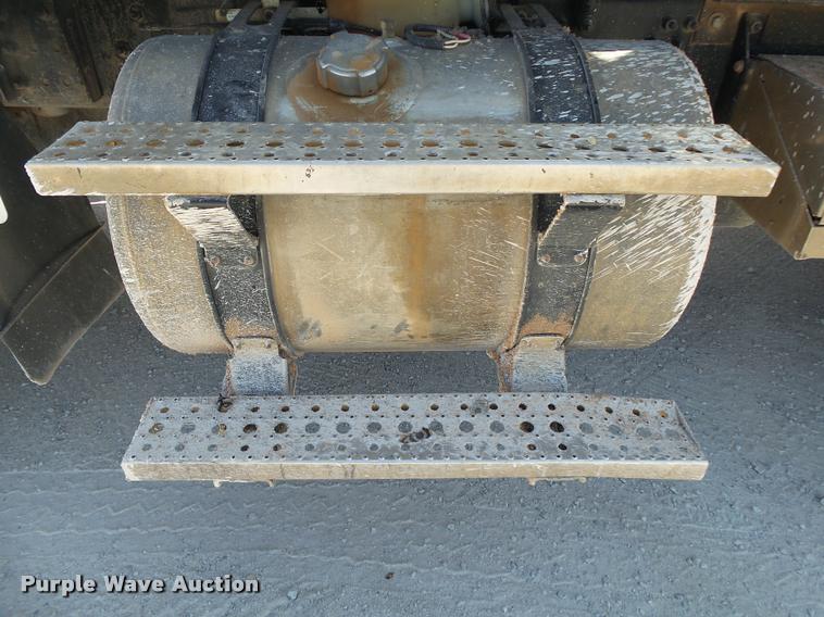 image for item DB7399 2004 Freightliner FLD120 SD dump truck