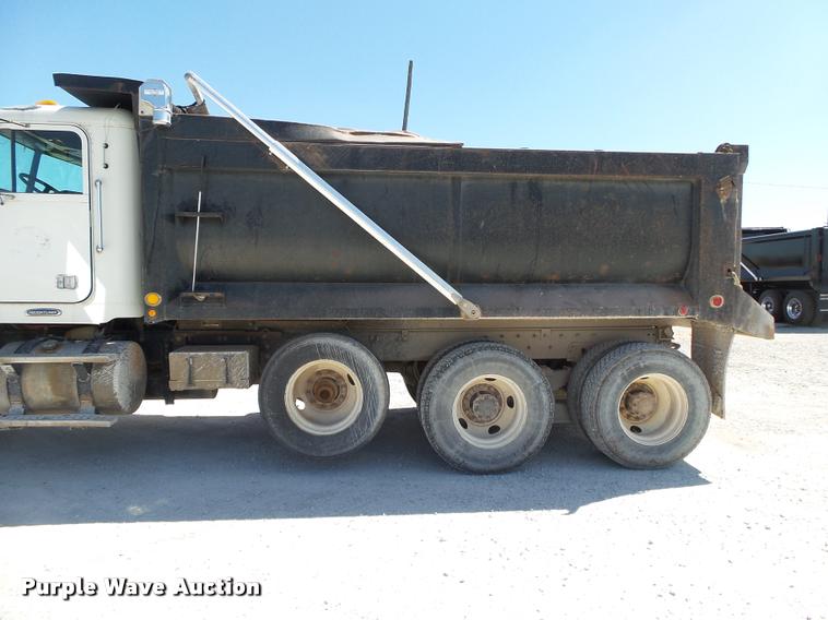image for item DB7399 2004 Freightliner FLD120 SD dump truck