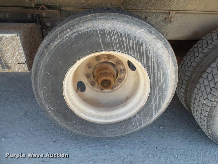 image for item DB7399 2004 Freightliner FLD120 SD dump truck