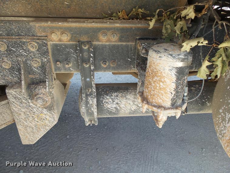 image for item DB7399 2004 Freightliner FLD120 SD dump truck