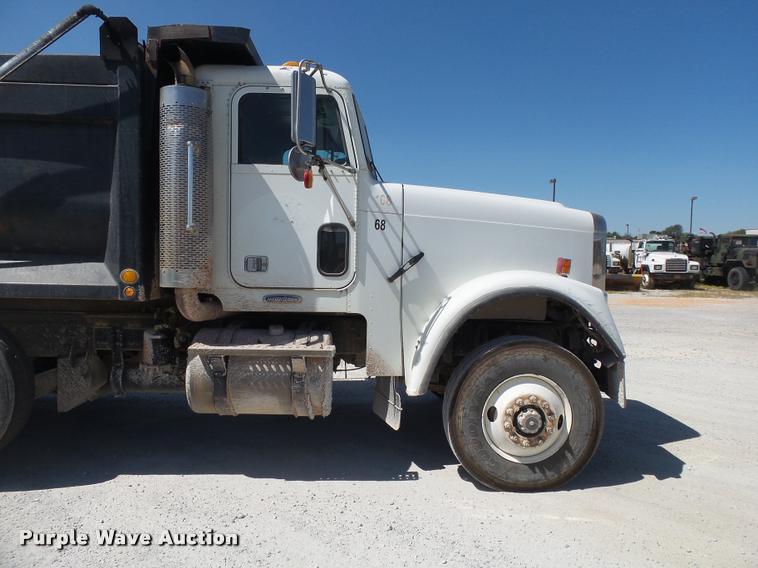 image for item DB7399 2004 Freightliner FLD120 SD dump truck