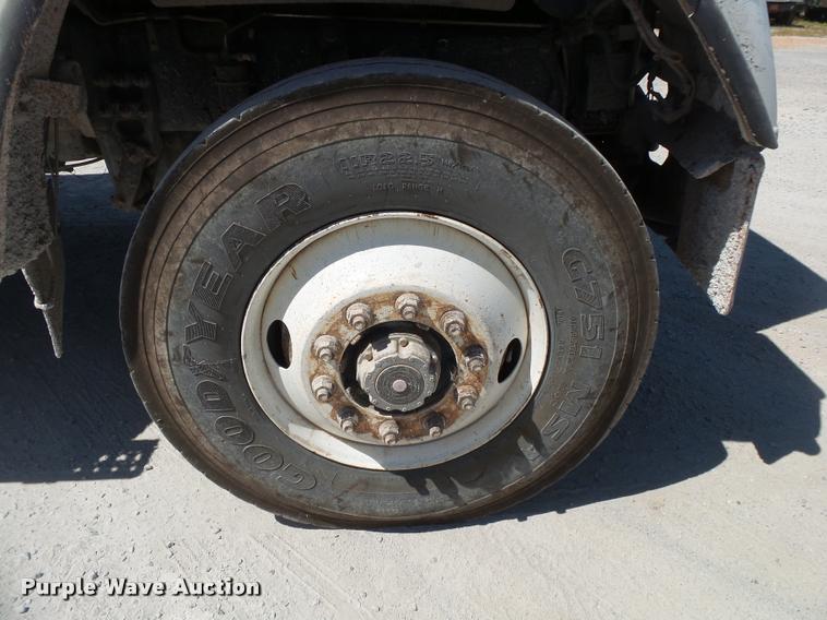 image for item DB7399 2004 Freightliner FLD120 SD dump truck