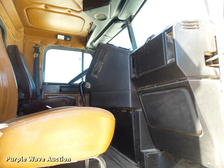 image for item DB7399 2004 Freightliner FLD120 SD dump truck