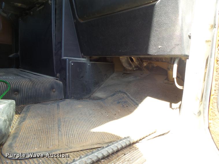 image for item DB7399 2004 Freightliner FLD120 SD dump truck