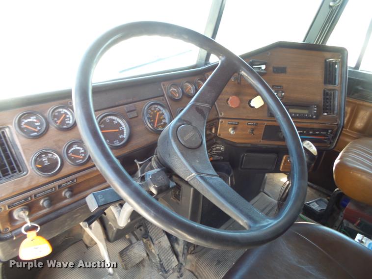 image for item DB7399 2004 Freightliner FLD120 SD dump truck