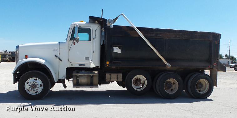 image for item DB7400 2004 Freightliner FLD120 SD dump truck