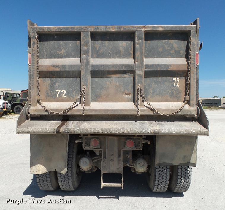 image for item DB7400 2004 Freightliner FLD120 SD dump truck