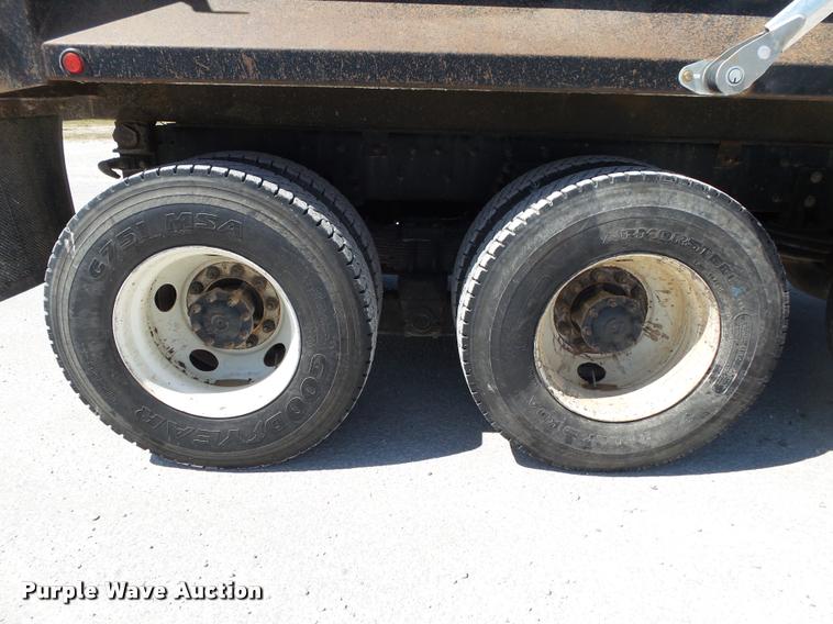 image for item DB7400 2004 Freightliner FLD120 SD dump truck