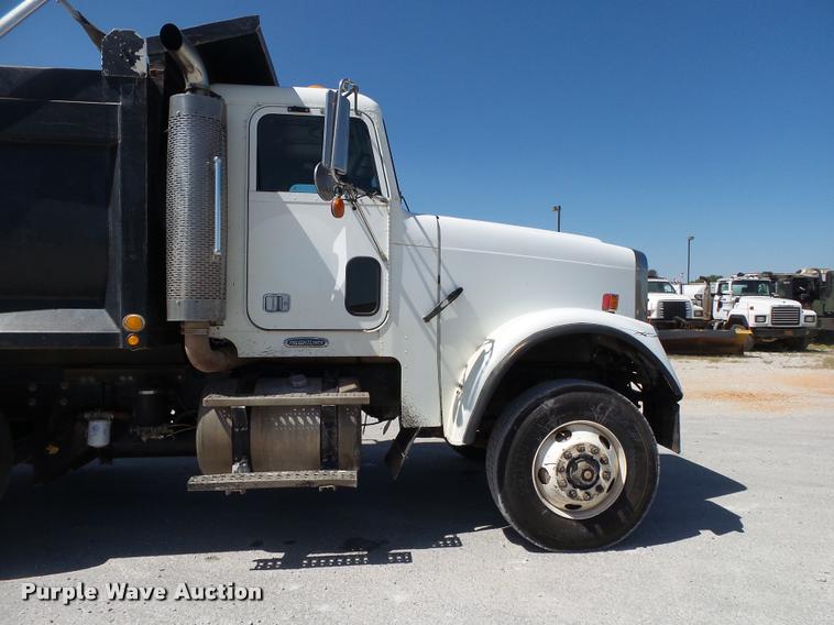 image for item DB7400 2004 Freightliner FLD120 SD dump truck
