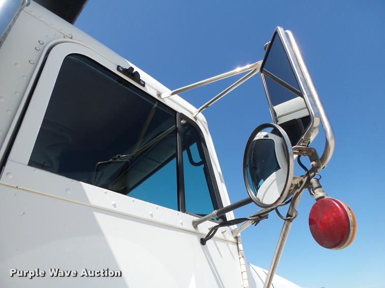 image for item DB7400 2004 Freightliner FLD120 SD dump truck