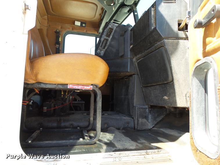 image for item DB7400 2004 Freightliner FLD120 SD dump truck