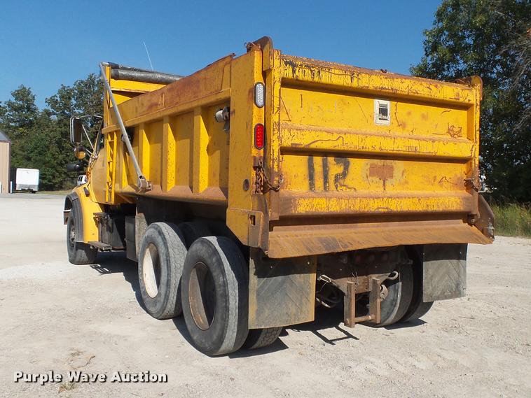 image for item DB7406 1998 Ford LT9501 Louisville 101 dump truck