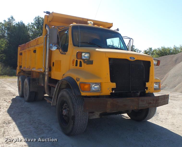 image for item DB7406 1998 Ford LT9501 Louisville 101 dump truck