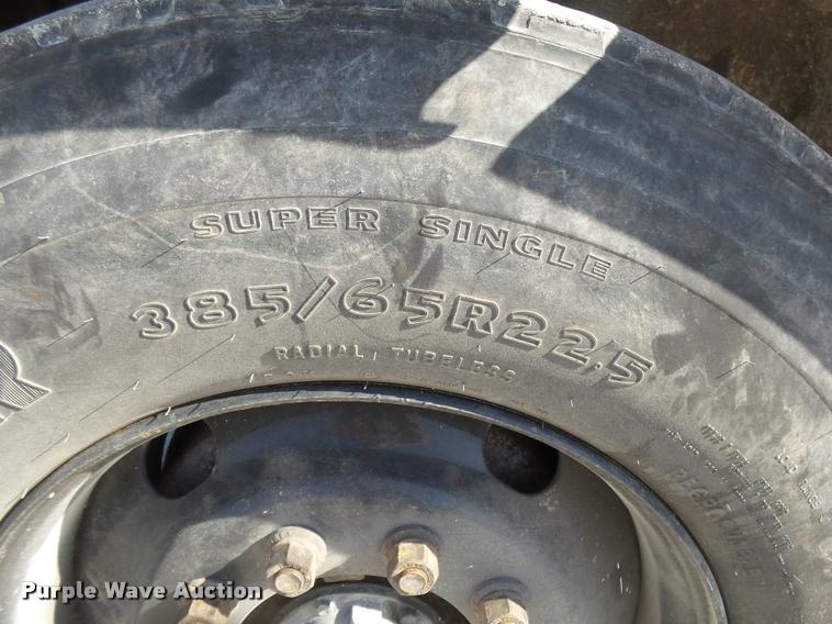 image for item DB7406 1998 Ford LT9501 Louisville 101 dump truck